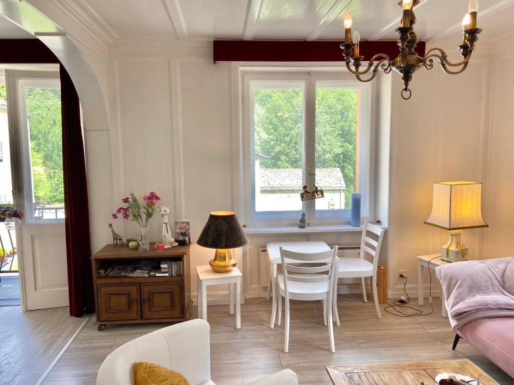 Chasa Sassalbo Bed & Breakfast Poschiavo Luaran gambar