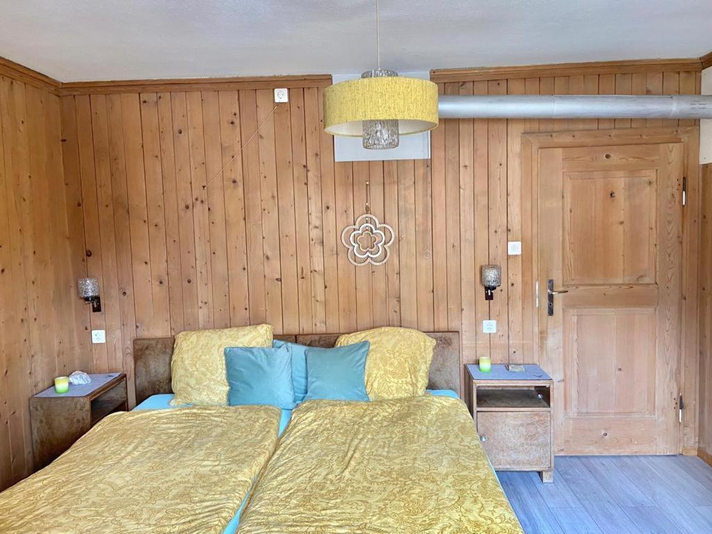 Chasa Sassalbo Bed & Breakfast Poschiavo Luaran gambar